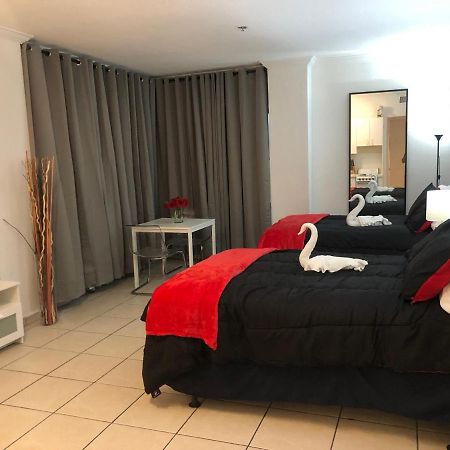 Casablanca On The Beach, Oceanfront Studio Miami Beach Bagian luar foto