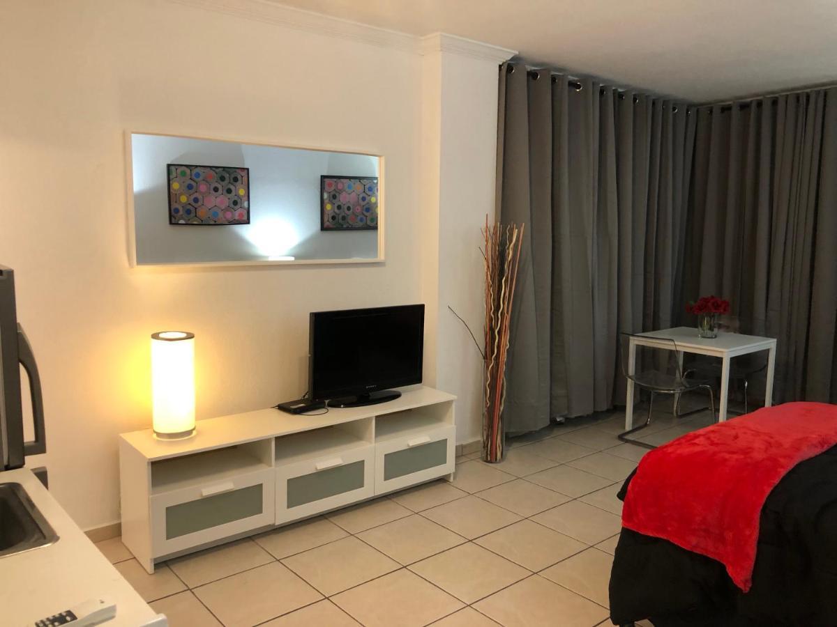 Casablanca On The Beach, Oceanfront Studio Miami Beach Bagian luar foto