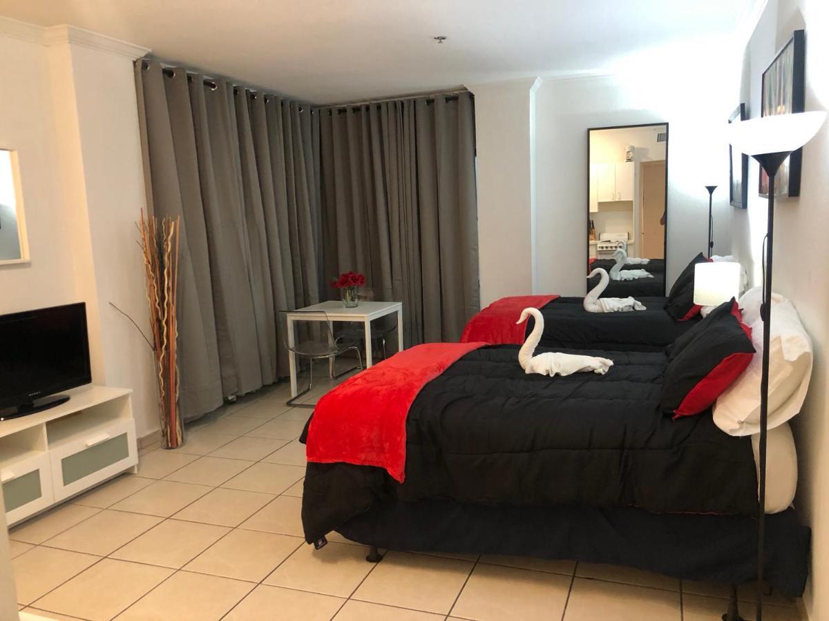 Casablanca On The Beach, Oceanfront Studio Miami Beach Bagian luar foto