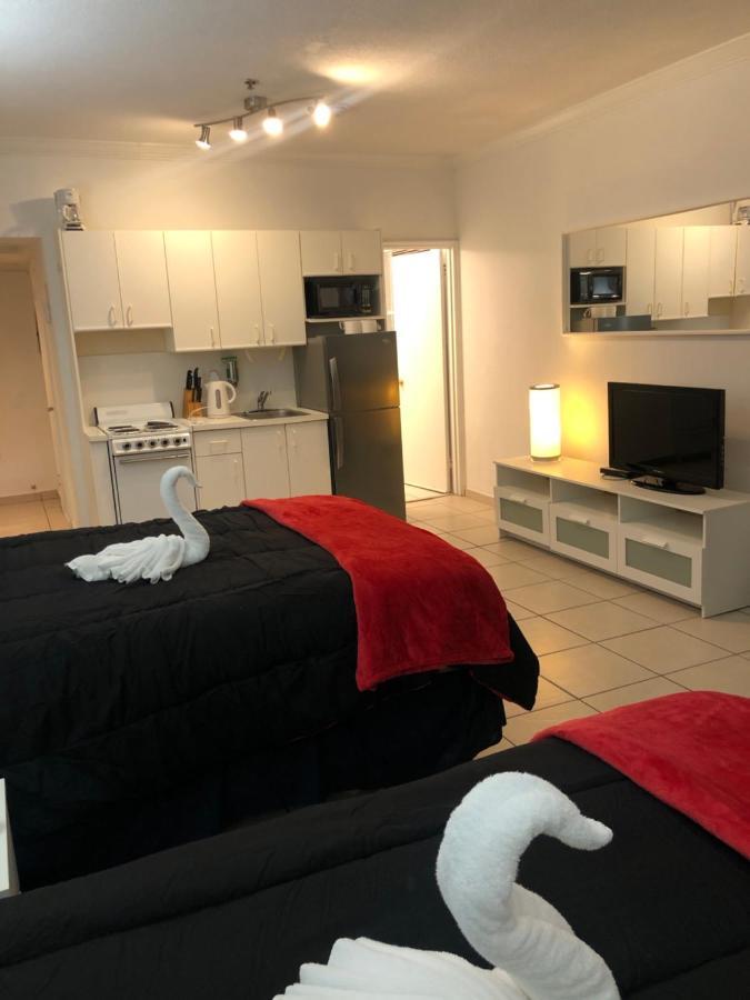 Casablanca On The Beach, Oceanfront Studio Miami Beach Bagian luar foto